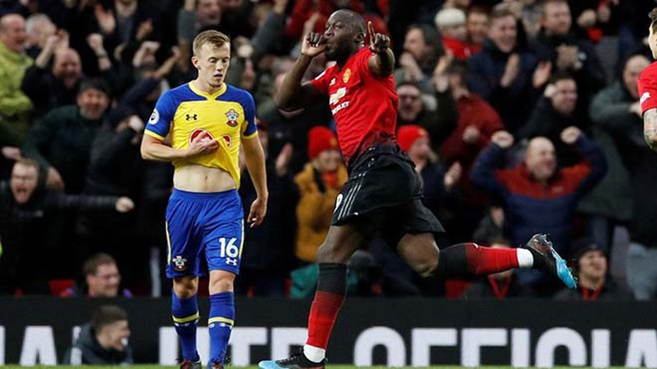 Ngược dòng thành công trước Southampton, Mu giành vị trí thứ 4 từ tay Arsenal