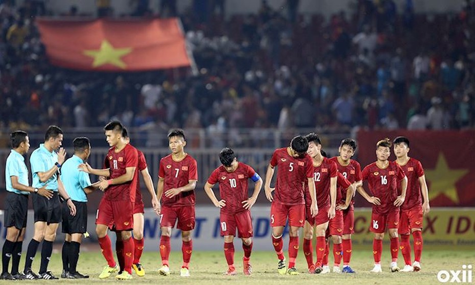 Muốn thành công trong tương lai, bóng đá Việt Nam cần một "cuộc cách mạng triệt để"