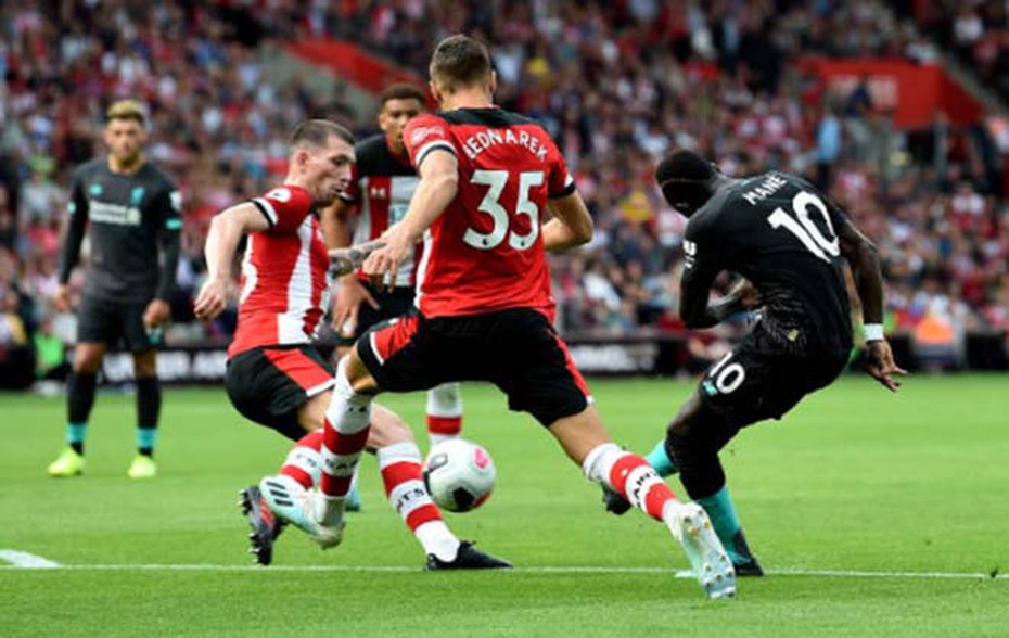 Liverpool giành thắng lợi nhẹ nhàng trước Southampton