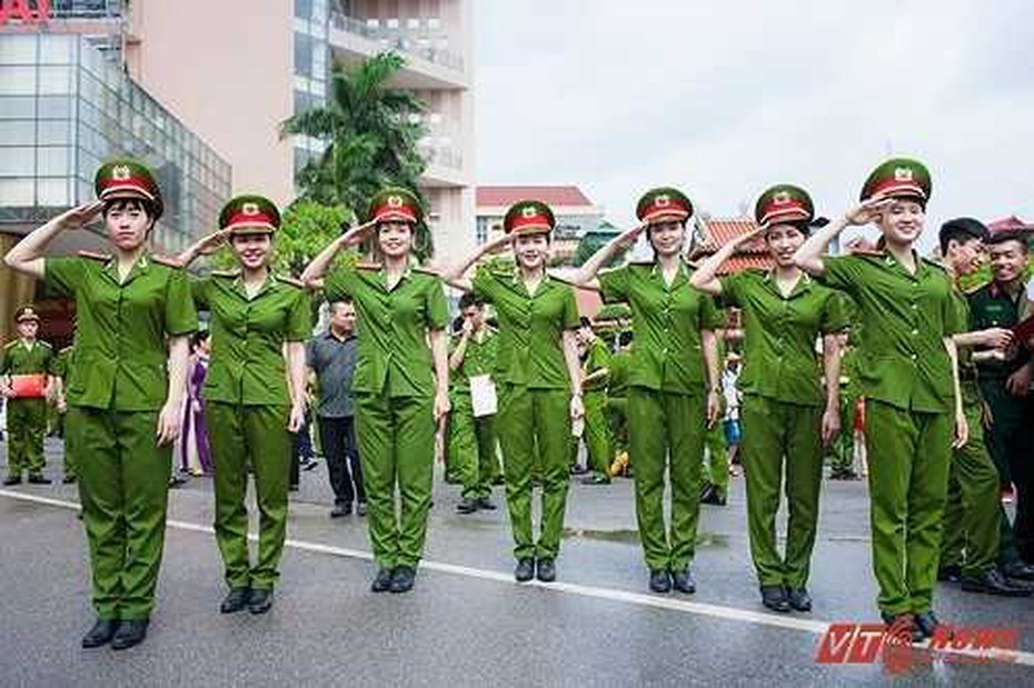 Thí sinh có thể đỗ học viện Cảnh sát nhân dân từ 19,62 điểm