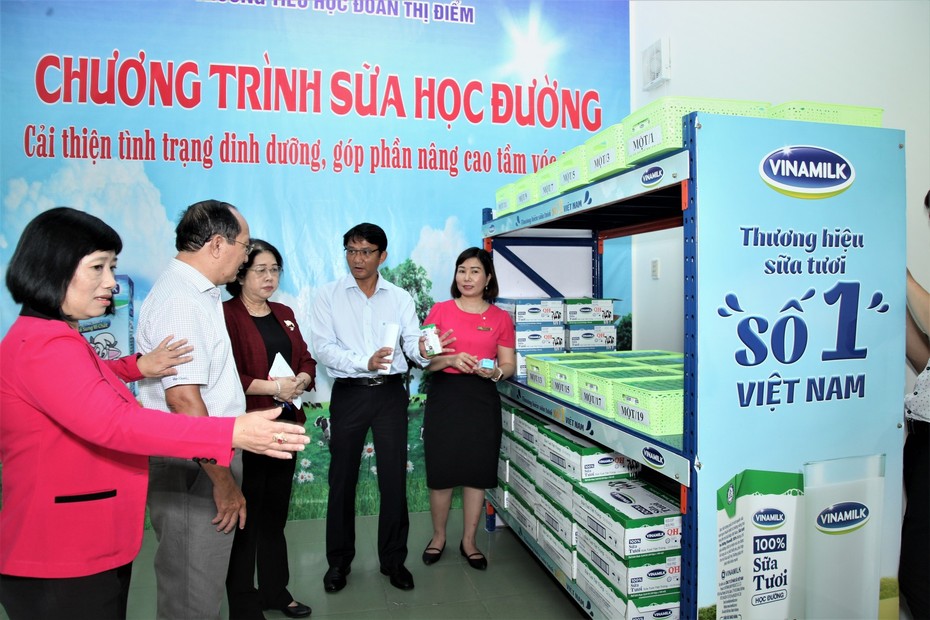 Hơn 300.000 trẻ em ở TP. Hồ Chí Minh chính thức thụ hưởng chương trình sữa học đường