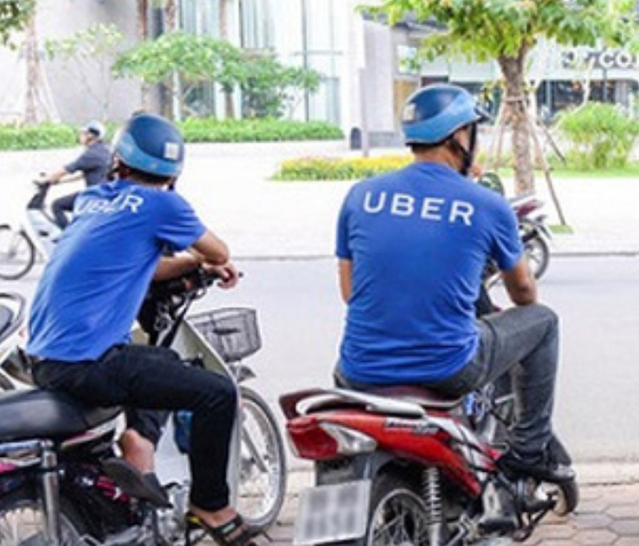 Truy tìm tài xế Uber cướp Iphone của nam thanh niên ở quán nước