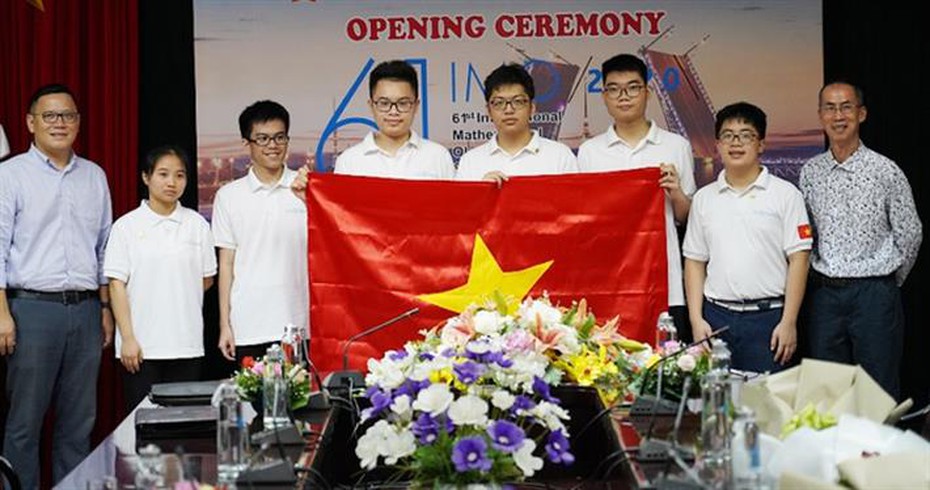 Việt Nam đoạt 2 huy chương Vàng tại Olympic Toán quốc tế 2020