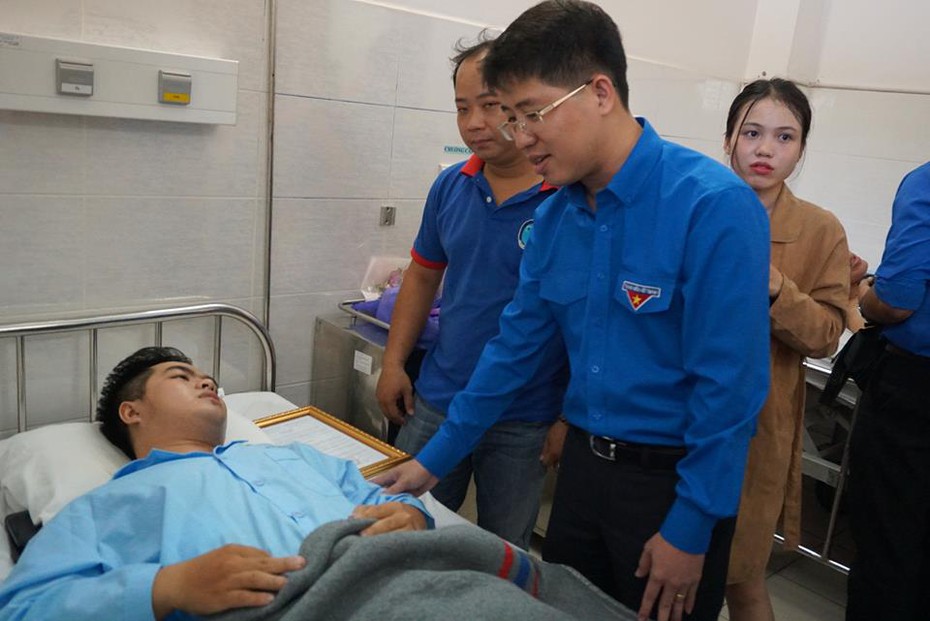 "Hiệp sĩ" đường phố: Tinh thần trượng nghĩa thời nào cũng cần!
