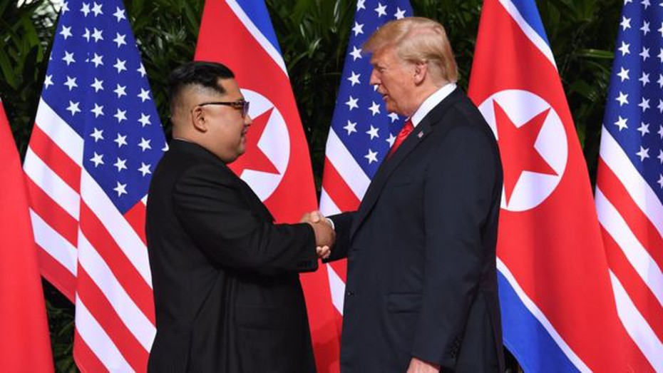 TT Trump và nhà lãnh đạo Kim Jong-un sẽ gặp riêng vào tối mai tại Hà Nội