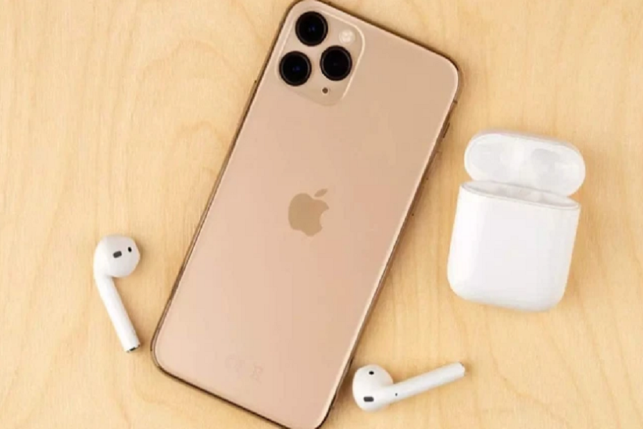 Năm nay, Apple giảm lượng sản xuất iPhone và tai nghe AirPods