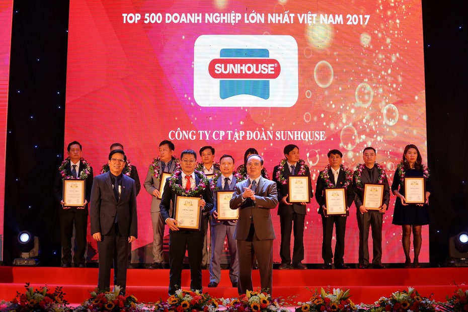 SUNHOUSE được vinh danh "Top 500 doanh nghiệp lớn nhất Việt Nam"