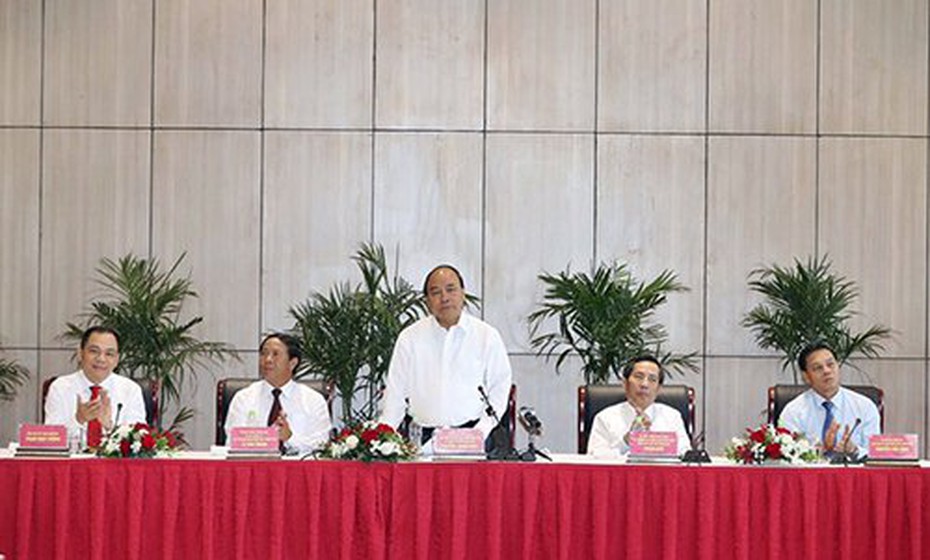 Thủ tướng: Sản xuất ô tô thương hiệu Việt, xây nền kinh tế tự chủ