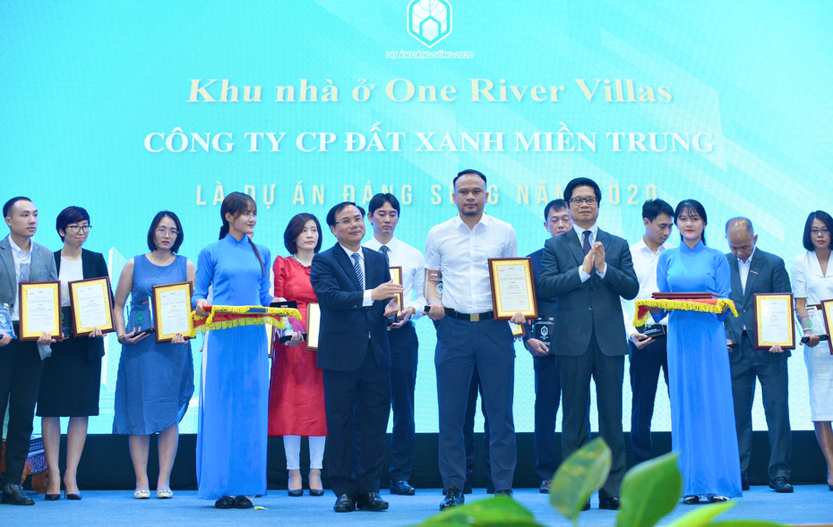 Giải thưởng danh giá “Dự án Đáng sống 2020” gọi tên ONE RIVER VILLAS của Đất Xanh Miền Trung