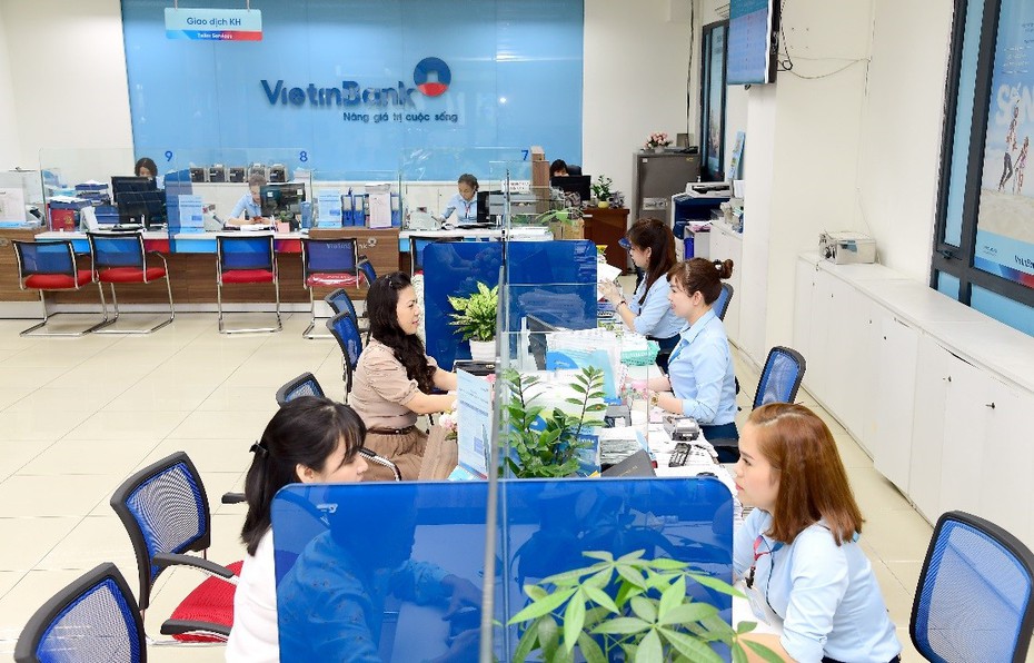 VietinBank cùng DN, người dân thực hiện “mục tiêu kép” của Chính phủ