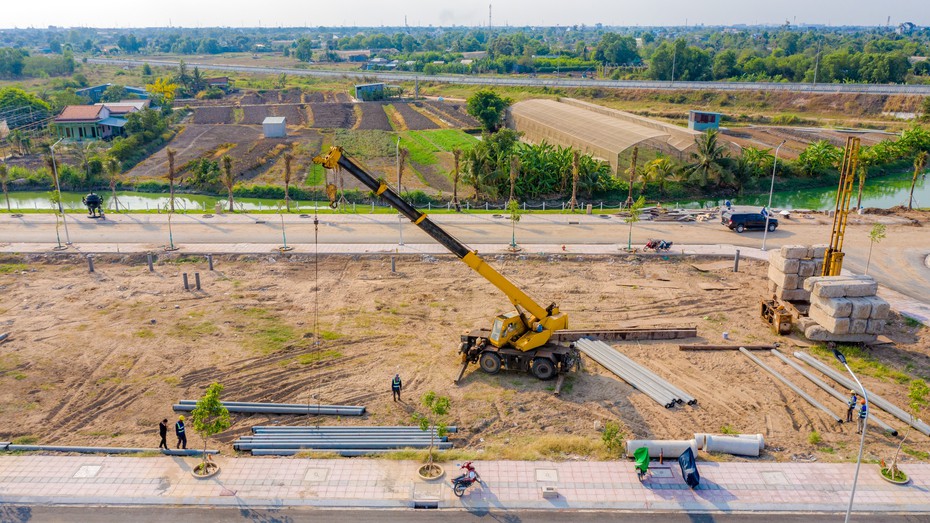 Long An: quy hoạch khu siêu kinh tế, BĐS Cần Giuộc “như diều gặp gió"