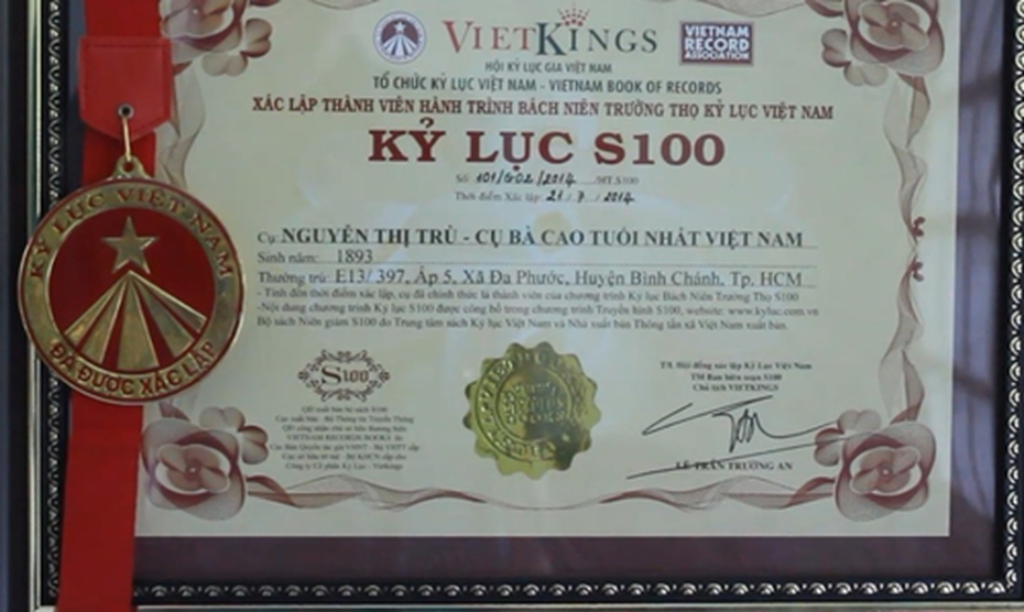 Cụ bà cao tuổi nhất Việt Nam được tính tuổi như thế nào?