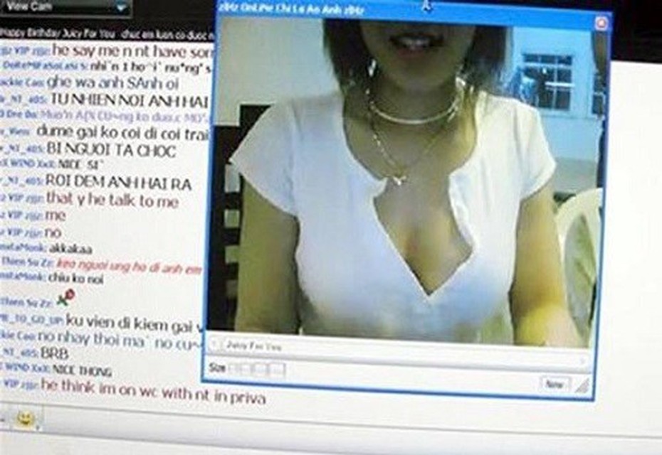'Chết giấc' vì tình cũ liên tục đeo đuổi đòi chat sex