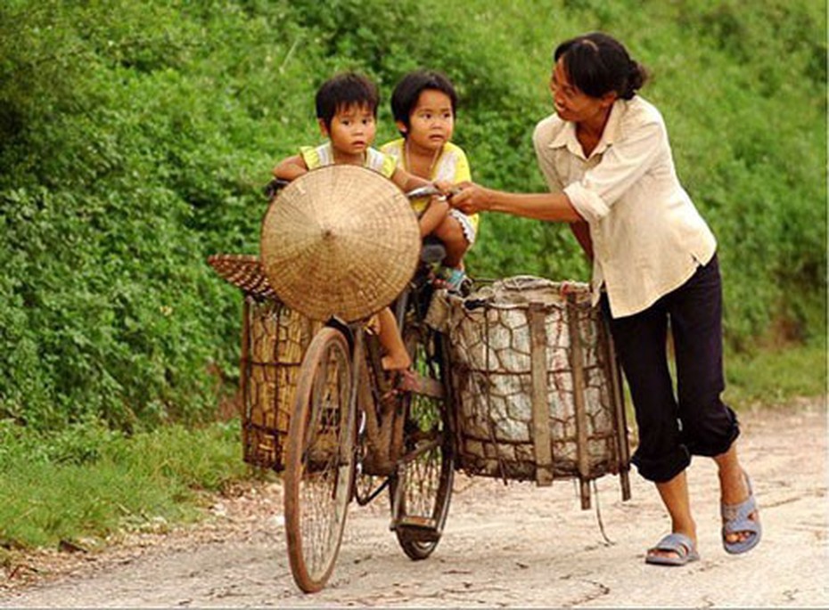 Clip: Những hình ảnh về mẹ lay động triệu trái tim