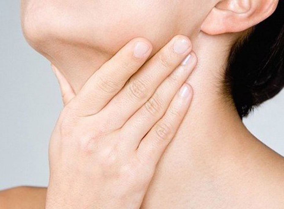 Tuyệt chiêu chữa hóc xương cá không cần gặp bác sĩ