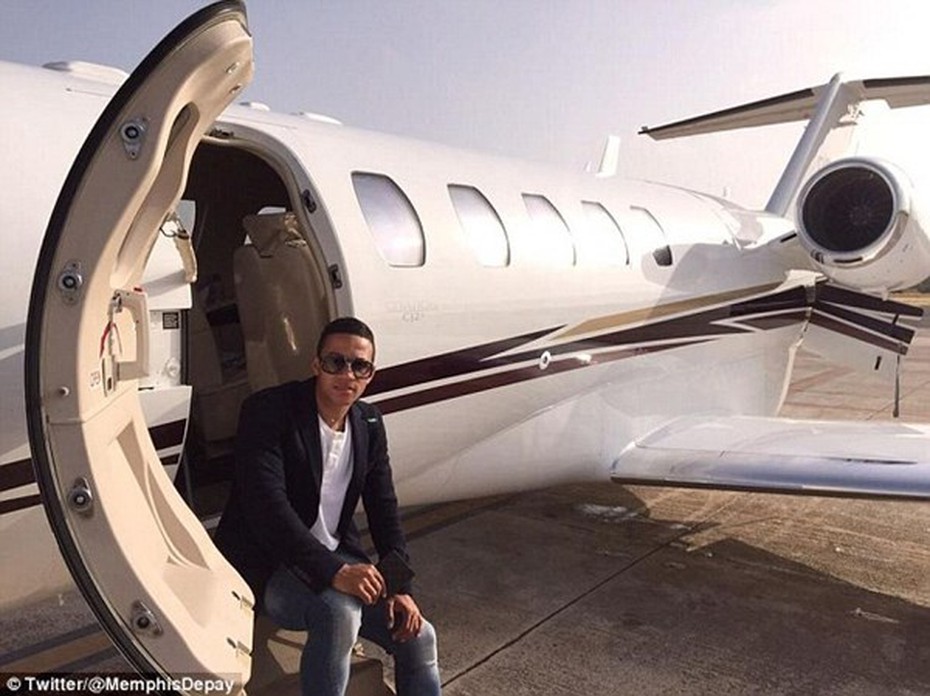 Depay: 'Cập bến M.U để qua mặt Messi, Ronaldo'