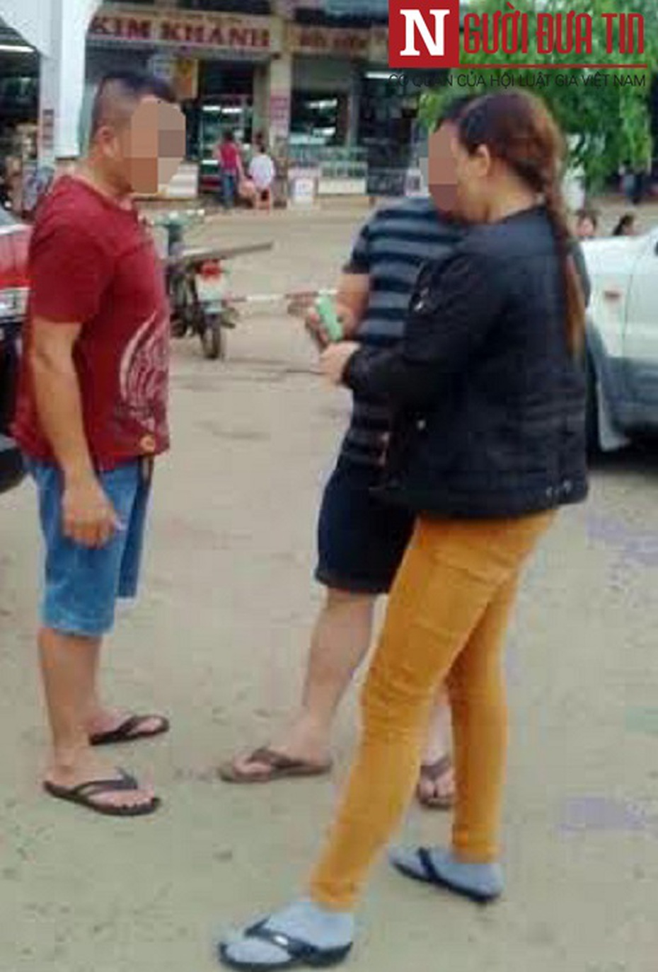 Mục kích đội quân tóc dài bán thuốc kích dục ở chợ Đông Hà