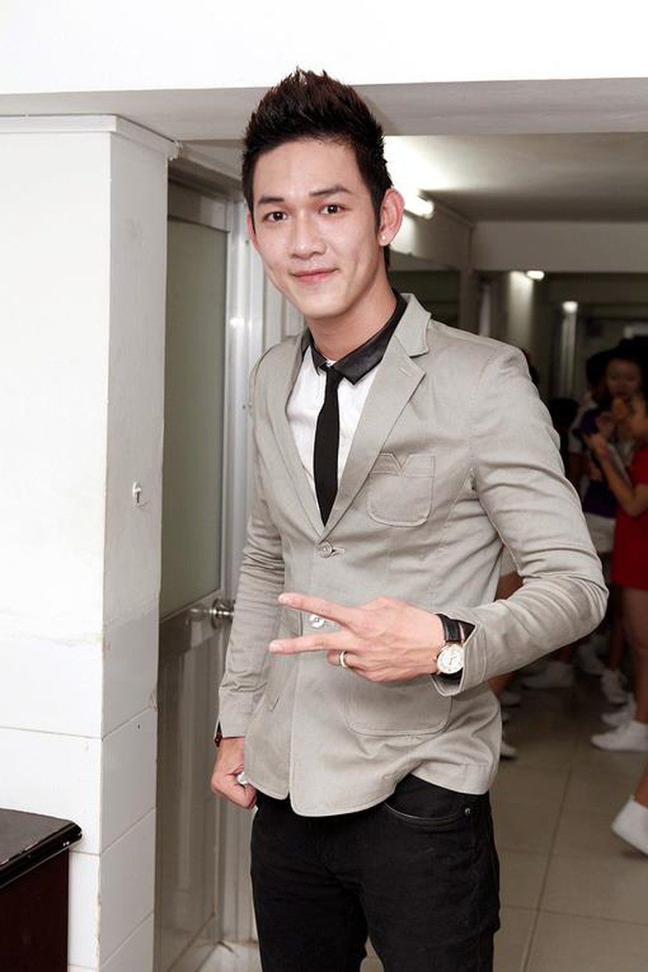 Đàm Vĩnh Hưng động viên Song Luân sau thất bại ở Giọng hát Việt