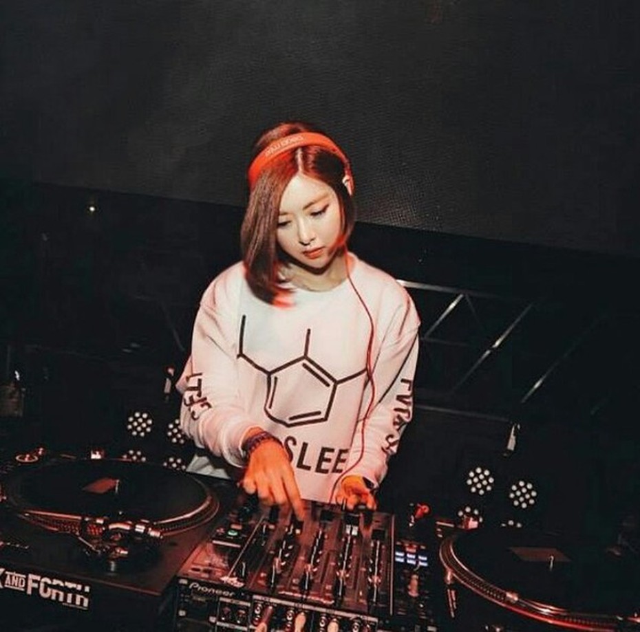 Video: Điệu nhảy thổi sáo siêu đáng yêu của DJ Soda