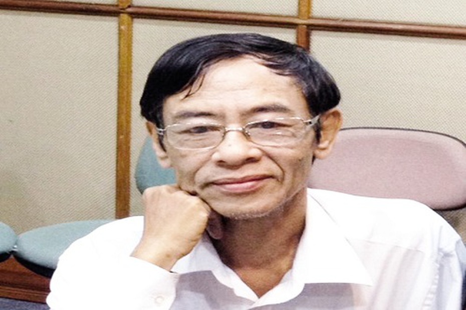 'Bác sĩ hoa súng' từng suýt gay go vì... súng thật