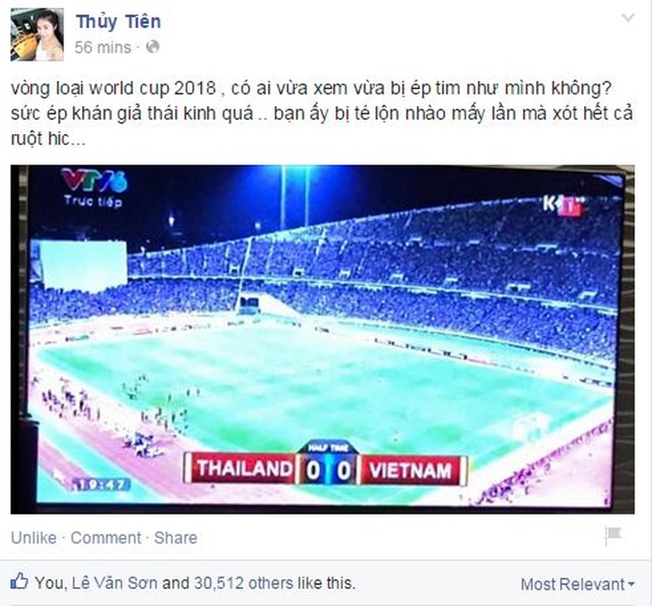 Thủy Tiên 'xót xa' cảnh Công Vinh bị cầu thủ Thái Lan phạm lỗi