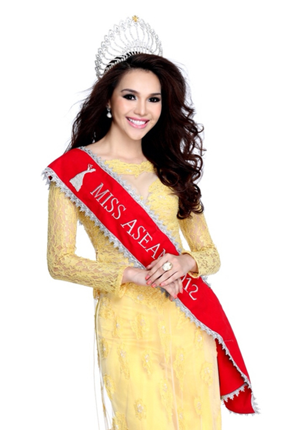 Hoa hậu Diệu Hân bị bà chủ nhà đánh ghen là ai?