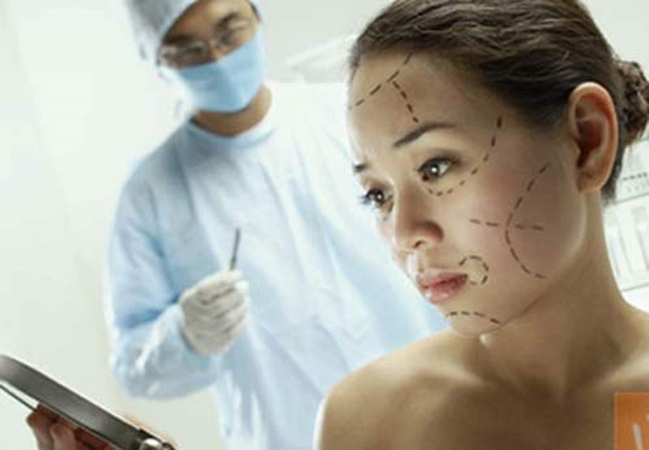 Lý giải lời nguyền phụ nữ gò má cao dính họa 'sát phu'