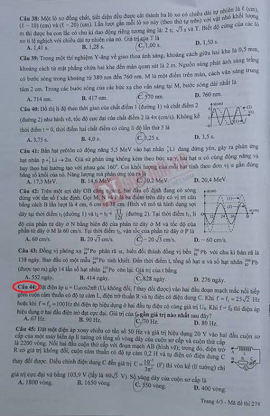 Thí sinh được 'tặng' 0,2 điểm môn Vật lý vì đề chưa kín kẽ