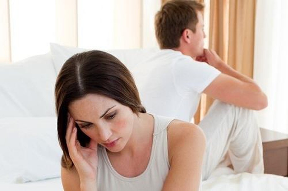 Lâu lắm rồi vợ chồng tôi chẳng muốn hôn nhau