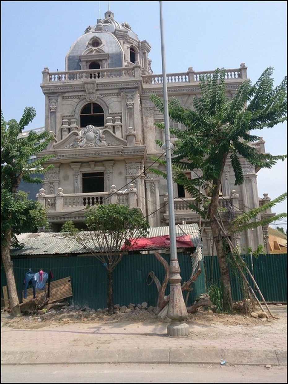 Choáng ngợp dinh thự trăm tỷ của nữ đại gia Việt