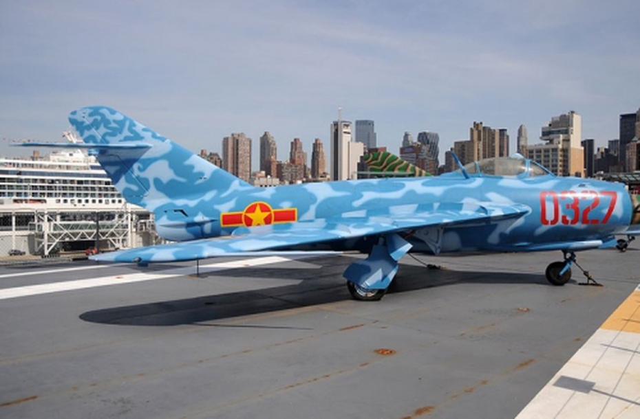 Tướng Mai Văn Cương: Chưa thể đánh giá tính năng thực tiễn của F-35