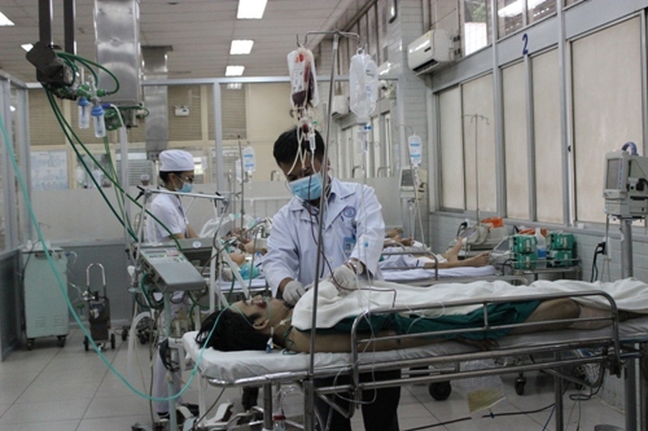 Xác định nguyên nhân vụ xe Phương Trang tông 10 người nhập viện