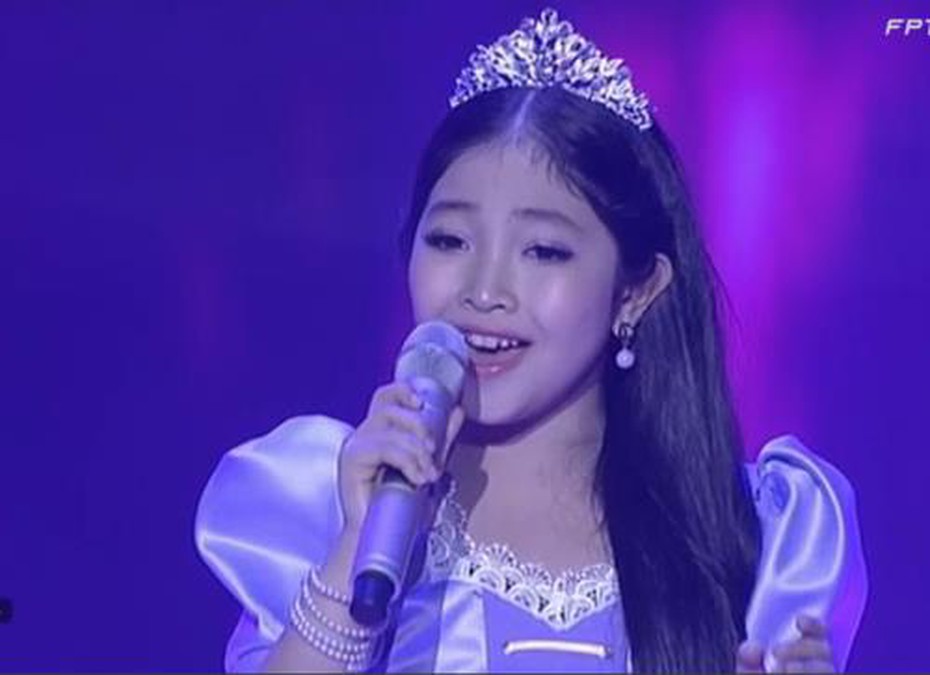 Liveshow 1 Giọng hát Việt nhí 2015:Cô bé Minh Tuyết đọc rap gây sốt
