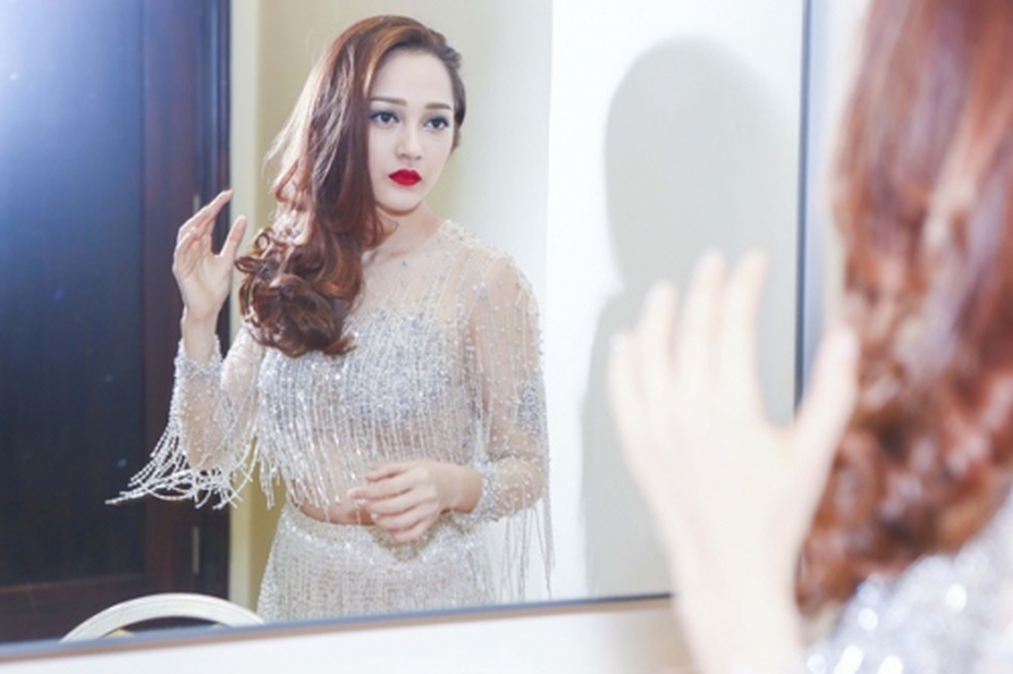 Bảo Anh nhảy sexy, mê hoặc khán giả