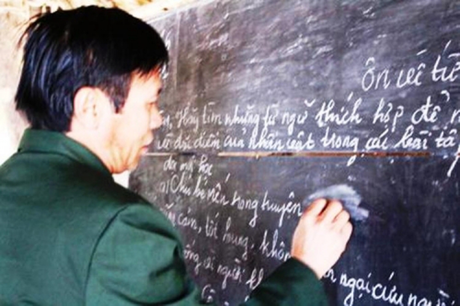 Thầy giáo đầu tiên gieo chữ cho tộc người Rục ở Quảng Bình