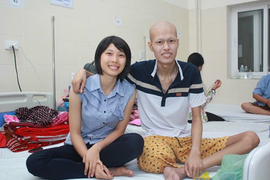 Cảm động chuyện tình của cặp đôi lấy bệnh viện làm điểm hẹn hò