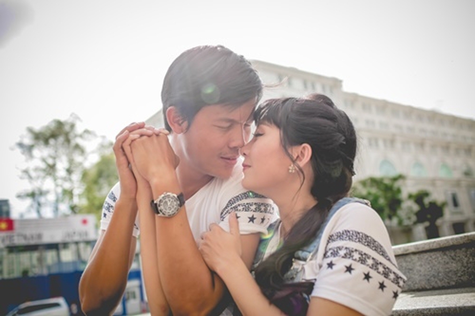 MC Ngọc Tiên - Sỹ Toàn khoe ảnh cưới lãng mạn