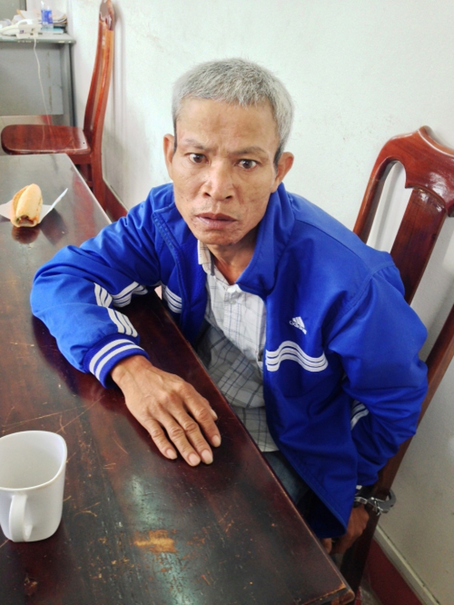 Bắt quả tang hai nghi can mua bán cyanua độc hại