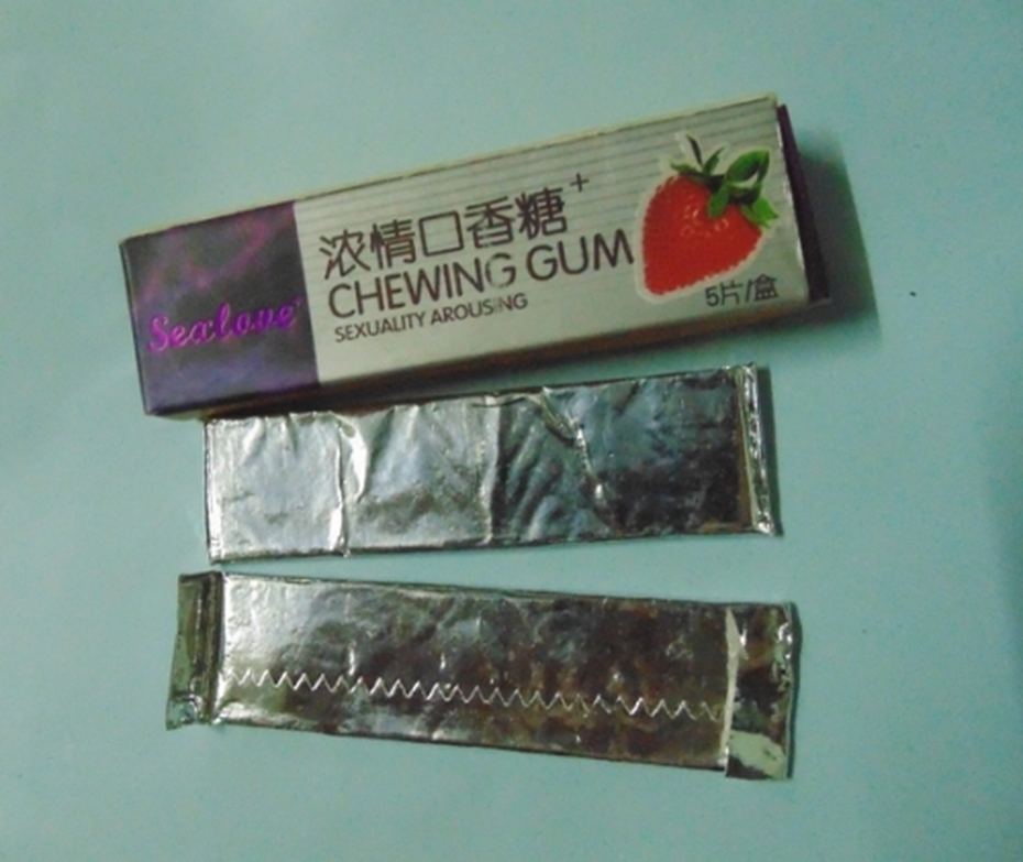 Hà Nội: Thuốc kích dục bày bán tràn lan trên phố Hàng Chiếu