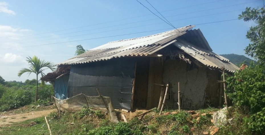 Bé gái đi chăn trâu cùng bà bị gã thanh niên làng hiếp dâm