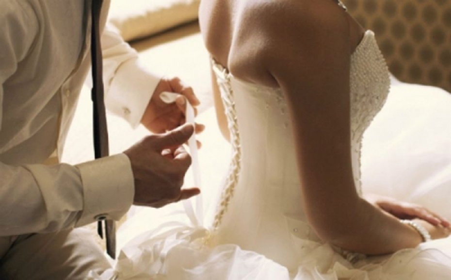 Đêm tân hôn, tôi phải vờ say để né tránh người vợ ‘yêu’ cuồng bạo