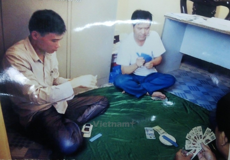 Thông tin mới nhất vụ cán bộ xã đánh bạc trong trụ sở làm việc