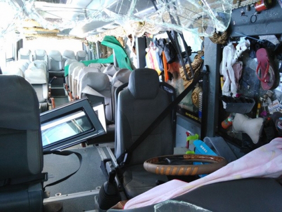 30 người thương vong khi trên đường đi ăn hỏi