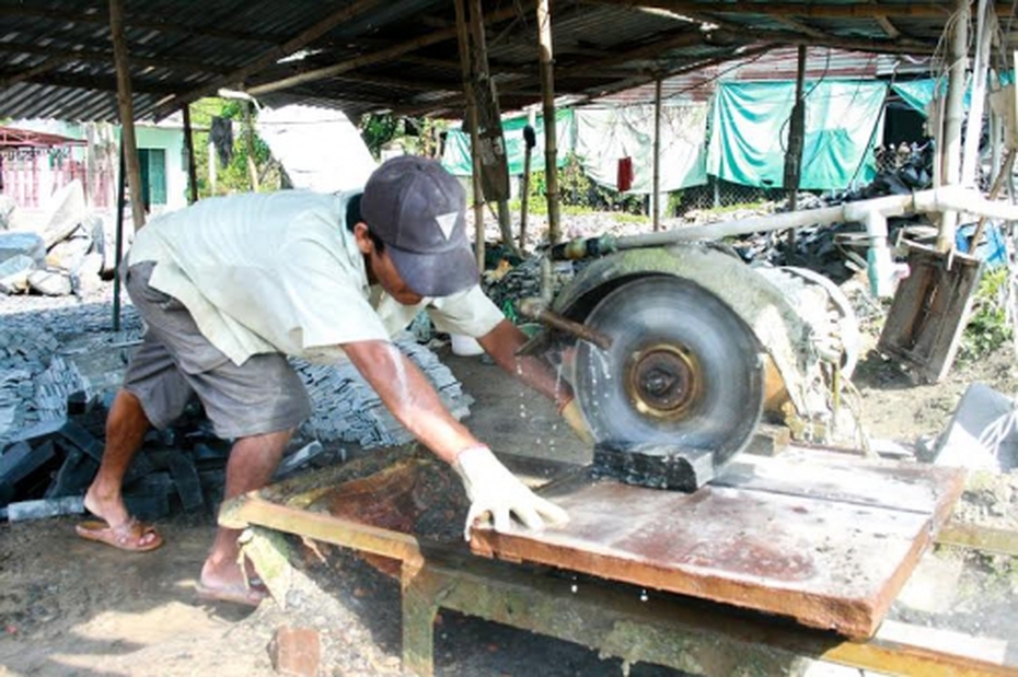 Nghề đá 'chẻ'