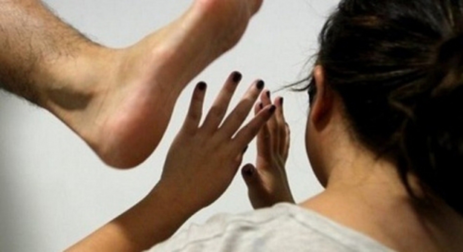 Tủi nhục trăm bề khi ngày Tết bị chồng đánh ngay tại nhà ngoại