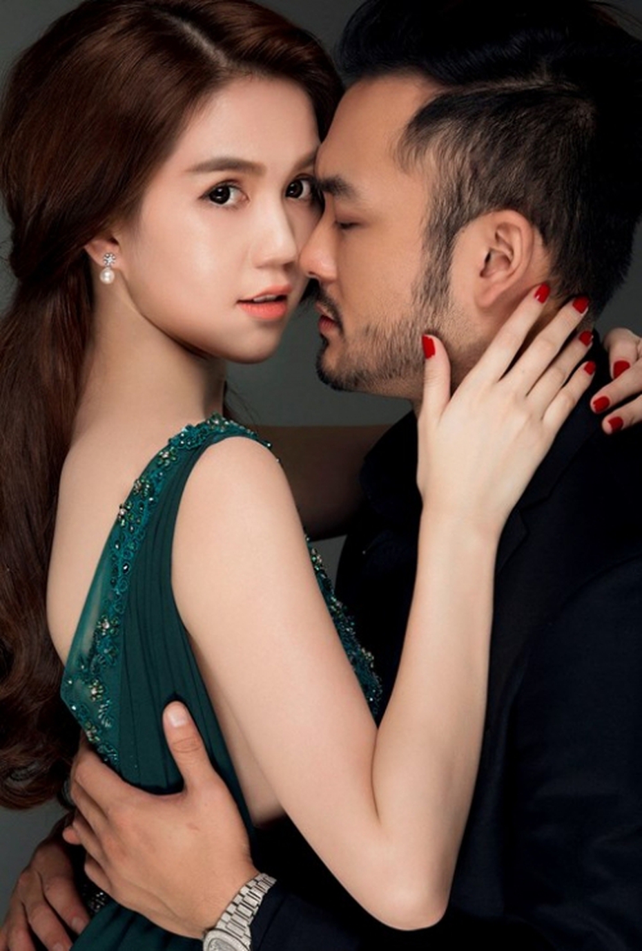 Ngọc Trinh tình tứ cùng 'người tình màn ảnh' Petey Majik Nguyễn