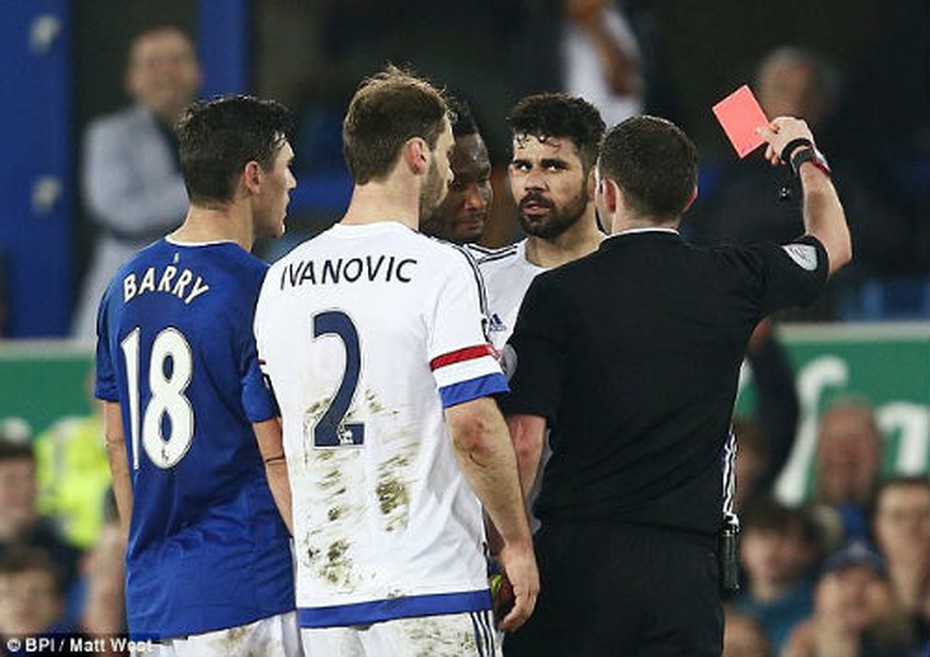 Costa giải thích vụ cắn cầu thủ Everton