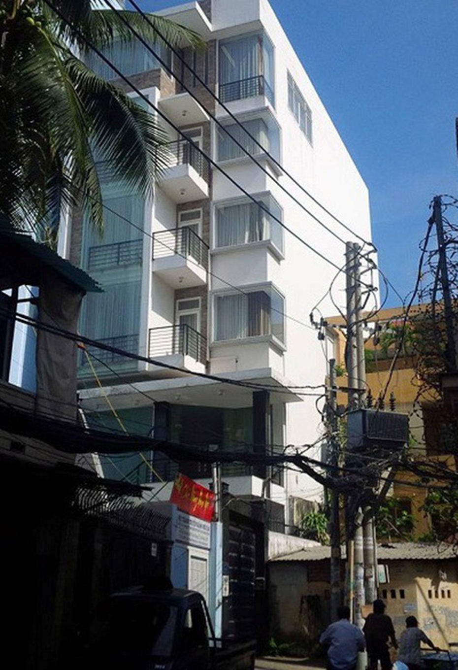 Gia thế nhà chồng Khánh Thi ‘khủng’ cỡ nào?