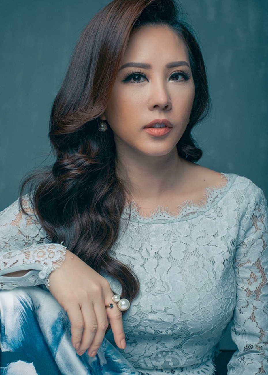 Thu Hoài trở thành 'Giám đốc Quốc gia' cuộc thi Hoa hậu Quý bà Hoàn vũ Việt Nam