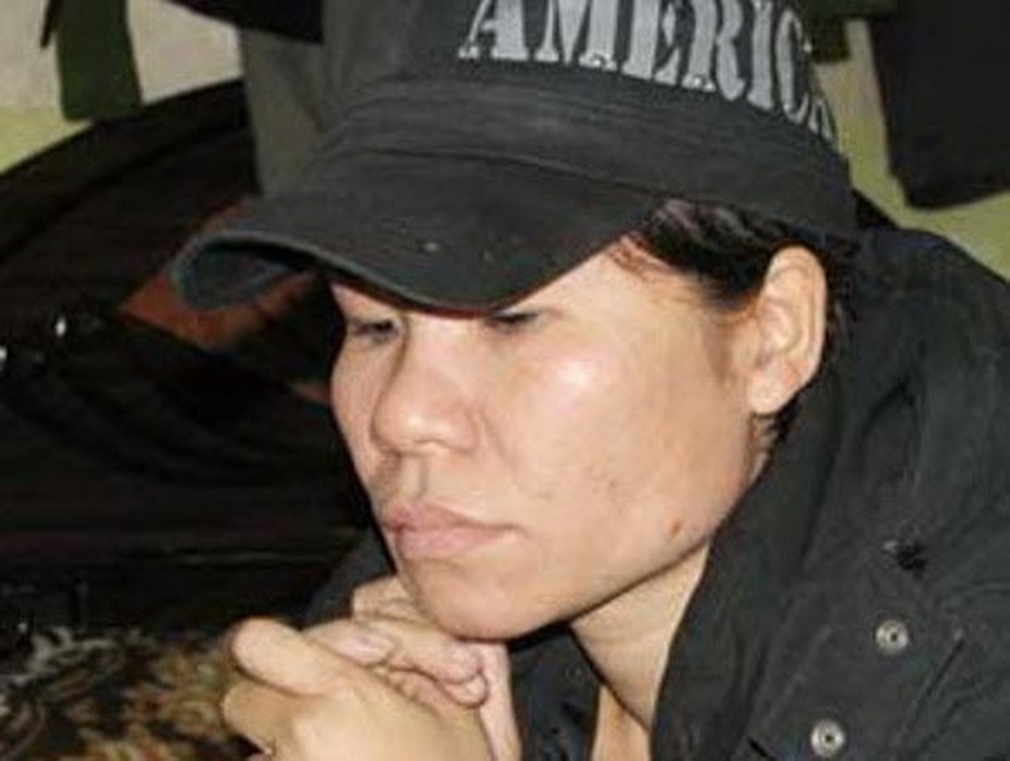 Thiếu nữ trở thành 'bà trùm' vì tình yêu với 'ông trùm' đất Cảng